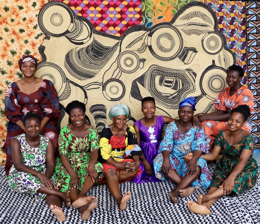 Gurunsi Oval by Alvaro Catalan de Ocon